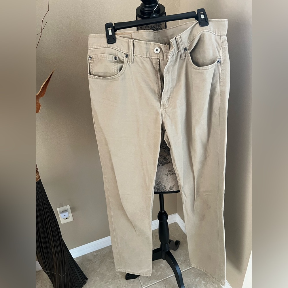 Levi's men Light Tan Quality Clothing